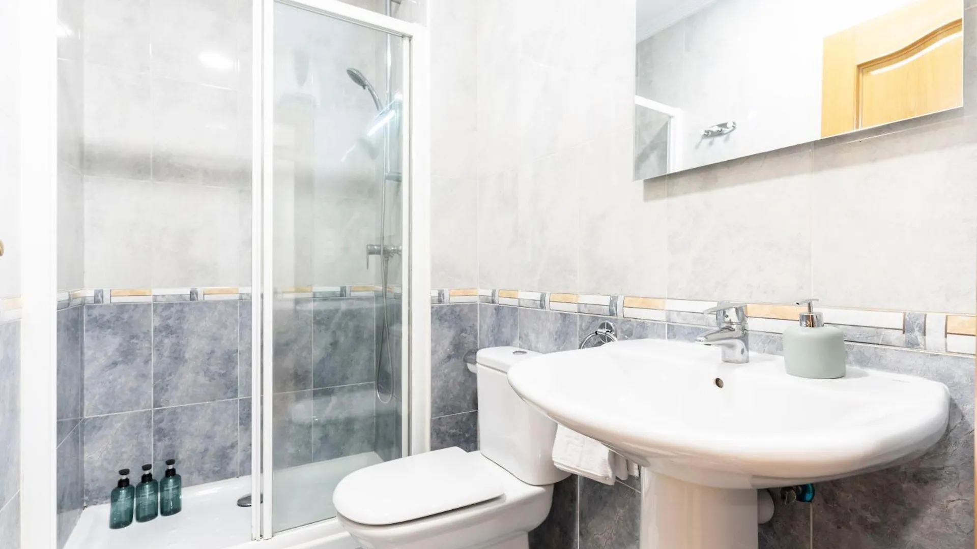 סן סבסטיאן Bonito Y Comodo Apartamento Cerca De La Playa דירה סן סבסטיאן